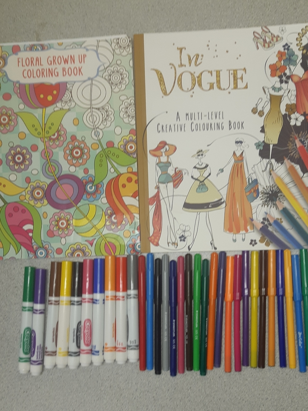 Adult Assorted Coloring Markers and Fashion Coloring Books - Multicolor